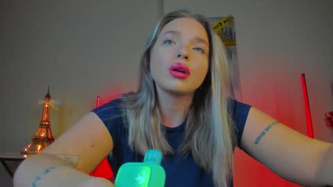 Violla online show from February 2025 03:41:02 AM