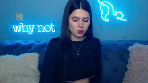 viollinalv online show from February 2026 05:52:01 AM