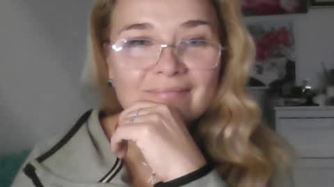 Vionerra online show from November 2025 12:10:02 AM