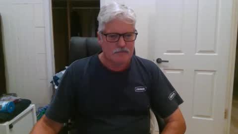 viper654321 online show from October 2025 07:43:02 AM