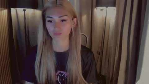 Pearl online show from November 2025 04:18:01 PM