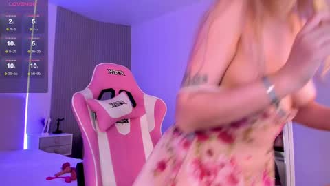 Chloe online show from December 2024 06:09:02 AM