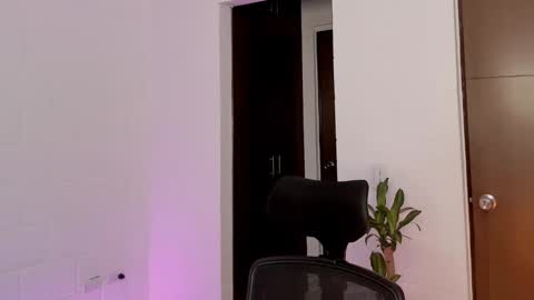 Lu online show from February 2025 12:41:01 AM