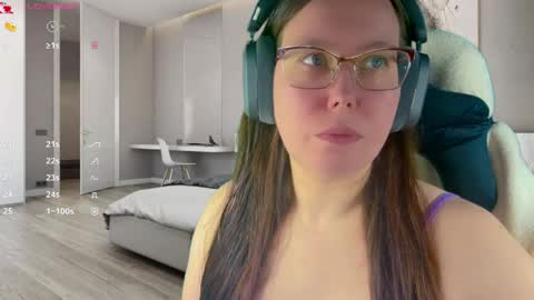 Snapshot of visecret chatting on May 2026 11:21:01 PM Victoria Romans online show from May 2026 11:21:01 PM