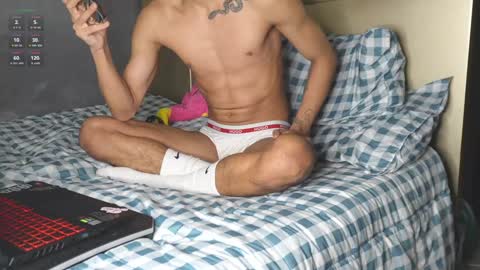 VITO BENZ online show from January 2025 04:09:01 AM