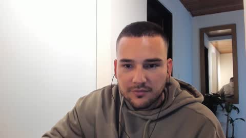 Vito Ferrer online show from February 2025 01:58:02 AM