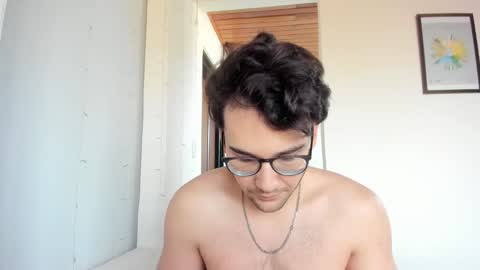 Vito Ferrer online show from February 2026 12:02:02 PM