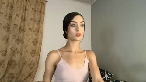 Snapshot of vitoriia_ chatting on May 2026 01:01:02 AM vitoriia_ online show from May 2026 01:01:02 AM