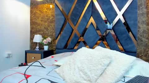 vittoria online show from November 2025 05:15:02 PM