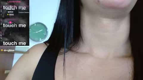 VITTORIA  online show from January 2025 01:36:01 PM