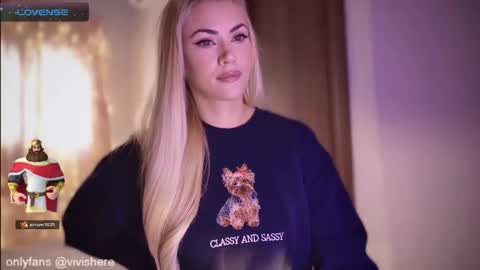 Vivian is here online show from October 2025 07:53:01 AM