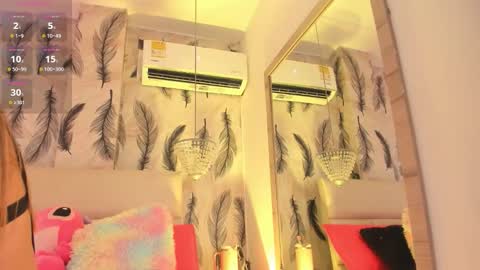 Viviana  online show from October 2025 12:16:02 AM