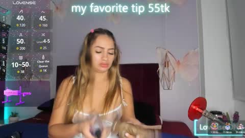 Snapshot of vivi_prinncess chatting on February 2026 12:53:02 AM Viviana online show from February 2026 12:53:02 AM