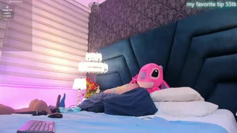 Snapshot of vivi_prinncess chatting on May 2026 12:18:01 AM Viviana online show from May 2026 12:18:01 AM