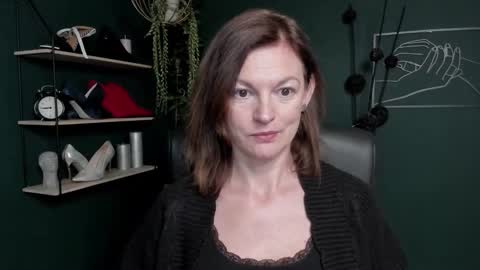 Vivian online show from September 2025 06:48:02 AM