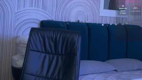 Vivian Evans online show from November 2025 01:06:01 AM