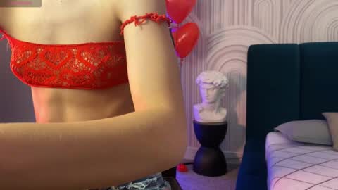 Vivian Evans online show from March 2026 01:23:02 AM