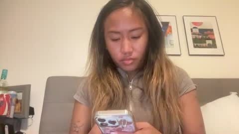 Snapshot of viviandela97 chatting on June 2026 10:51:01 AM viviandela97 online show from June 2026 10:51:01 AM