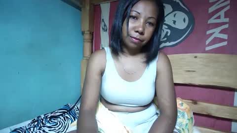 viviane0812 online show from March 2025 12:20:01 PM