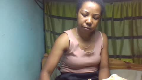 viviane0812 online show from September 2025 12:27:02 AM