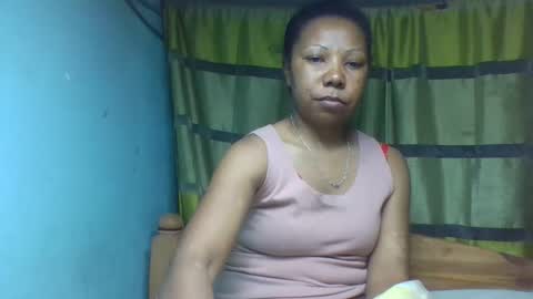 viviane0812 online show from October 2025 12:47:01 AM