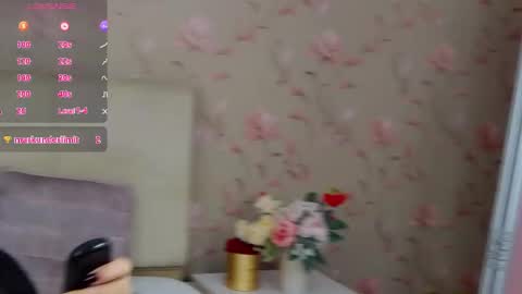 Vivian online show from November 2025 08:25:02 AM