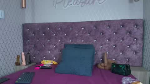 VivianRose online show from April 2026 03:39:02 AM