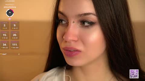 Nelly and Mari online show from November 2025 07:18:02 AM