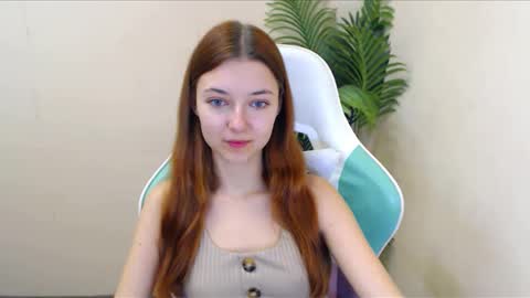 Snapshot of vivien_leight chatting on December 2024 06:59:02 PM Vivien online show from December 2024 06:59:02 PM