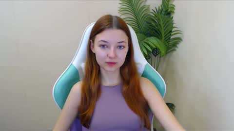 Snapshot of vivien_leight chatting on December 2024 06:49:01 PM Vivien online show from December 2024 06:49:01 PM