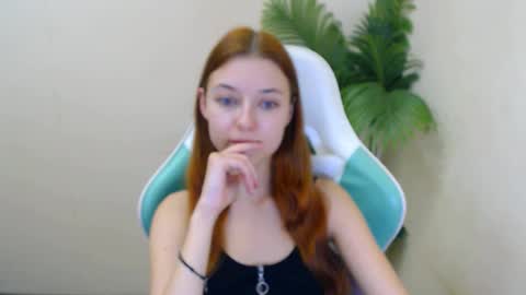 Snapshot of vivien_leight chatting on January 2025 11:08:02 AM Vivien online show from January 2025 11:08:02 AM