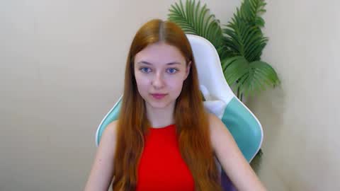 Snapshot of vivien_leight chatting on March 2025 01:06:01 AM Vivien online show from March 2025 01:06:01 AM