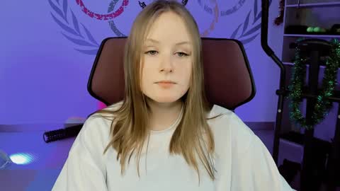 Vivien online show from December 2024 11:20:02 AM