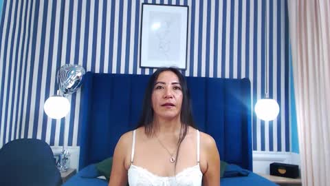 Vivian  online show from January 2026 01:13:02 PM