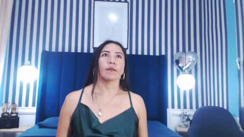 Vivian  online show from February 2026 01:06:01 PM