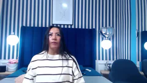 Vivian  online show from February 2026 01:12:02 PM