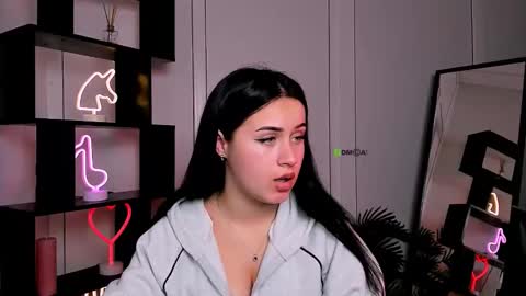 vivy_star online show from October 2025 07:43:01 PM