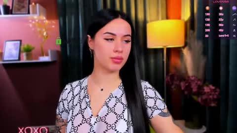 vivy_star online show from April 2026 06:57:01 PM