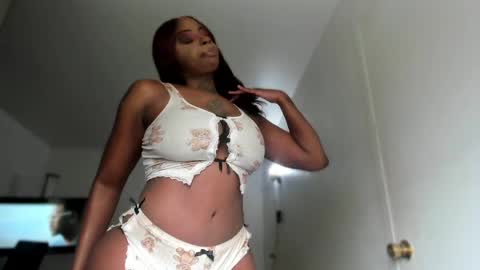 Sasha Malone online show from May 2026 05:21:01 PM