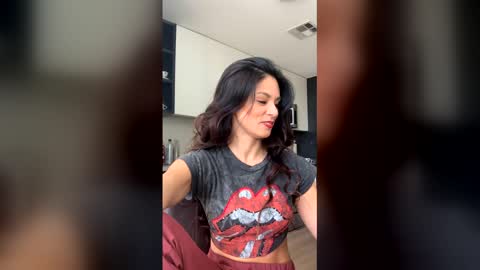 vixenblade online show from January 2026 10:14:02 PM