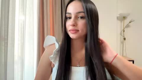 Miss Mia online show from April 2026 03:28:02 PM