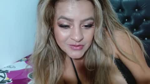 Snapshot of vkleiin chatting on February 2026 12:18:02 AM Venus online show from February 2026 12:18:02 AM