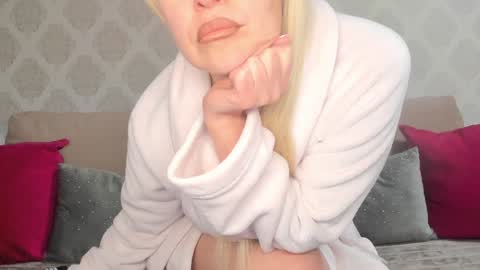 Snapshot of vladax555 chatting on January 2025 02:40:02 AM VLADAX555 online show from January 2025 02:40:02 AM