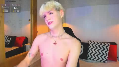 Snapshot of vladhellsing4 chatting on February 2026 01:48:02 PM Vlad online show from February 2026 01:48:02 PM