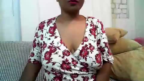 voagelle online show from January 2025 02:38:02 PM