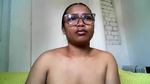 voagelle online show from January 2025 06:54:01 AM