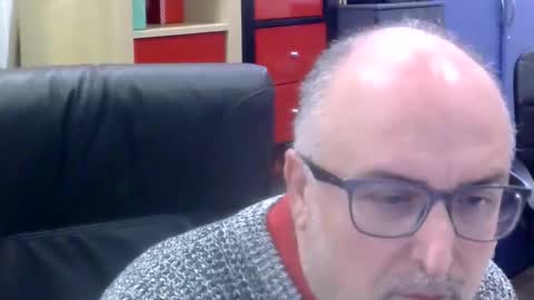 Snapshot of volpi72 chatting on December 2025 07:11:02 PM volpi72 online show from December 2025 07:11:02 PM