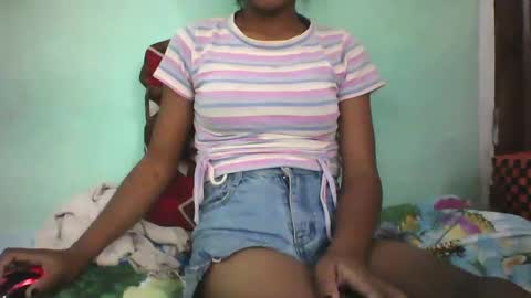 vounialdy online show from February 2025 07:09:01 PM