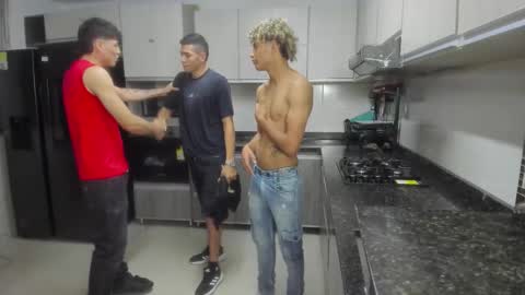 voyeurism_guys online show from March 2026 12:06:02 AM