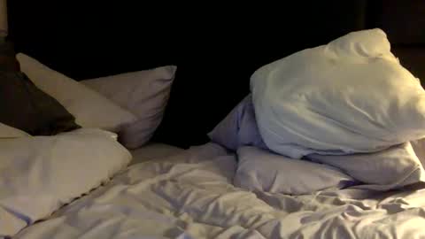 Enjoy guys of all ages if you are not on cam please dont ask for requests if i dont respond dont think im ignoring you i online show from November 2025 04:38:02 PM